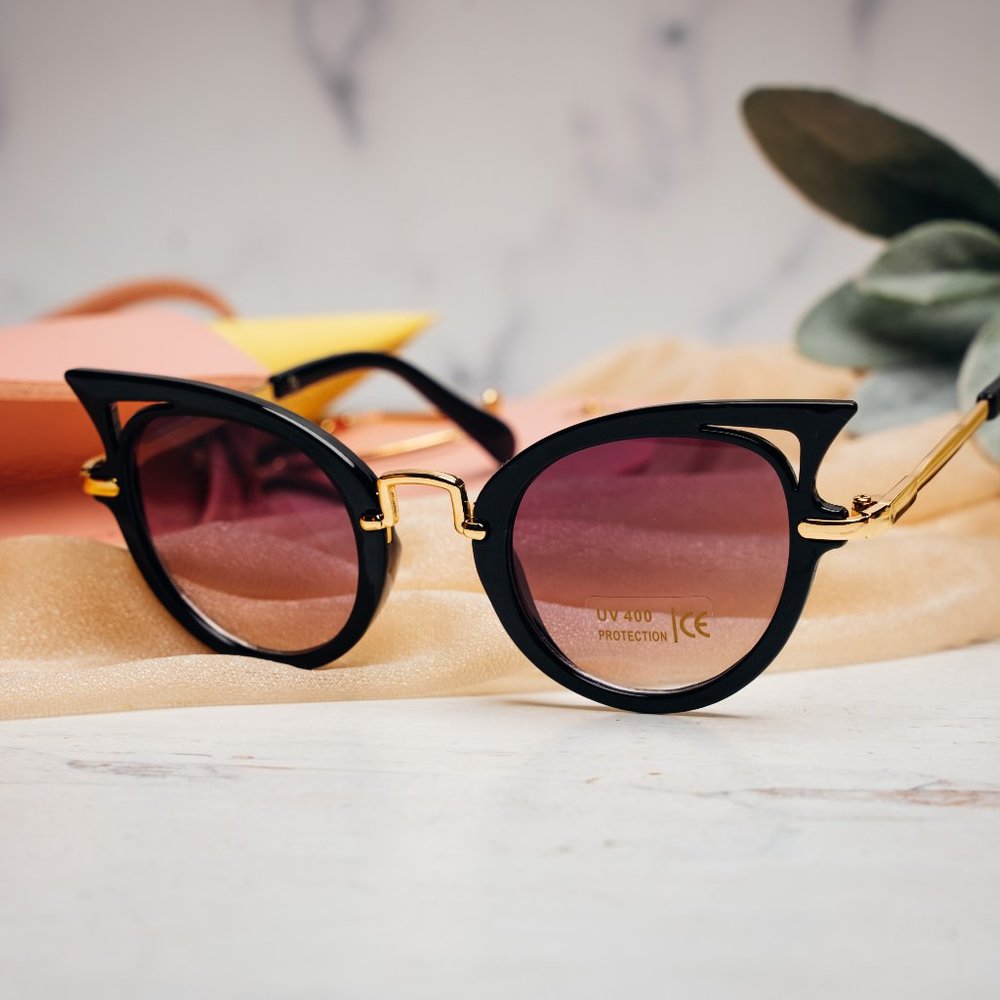 Black sunglasses for kids